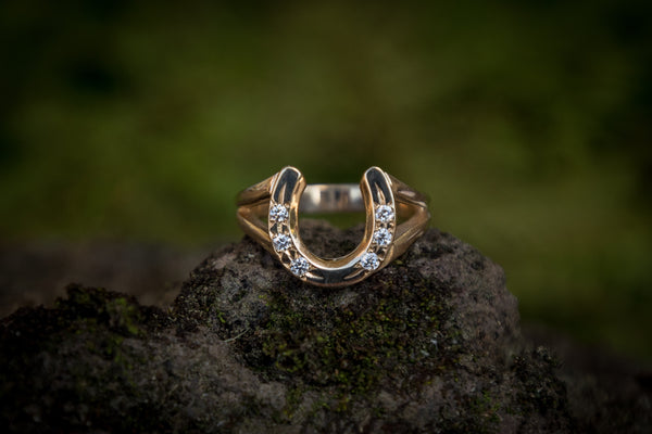 Horse Shoe Ring - 9ct Gold - Split Shank - Diamonds